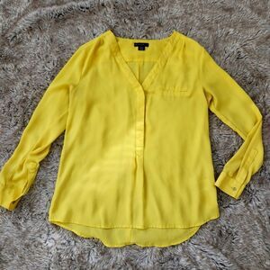 Metaphor V-Neck Pleated Front Long‎ Sleeve Yellow Blouse Size Medium